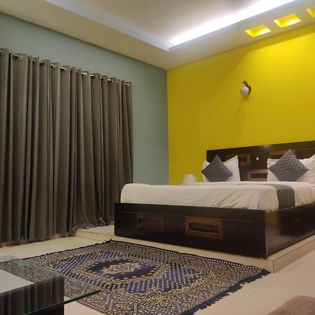 Hotel Delhi Airport Plaza Igi Airport Ню Делхи Екстериор снимка