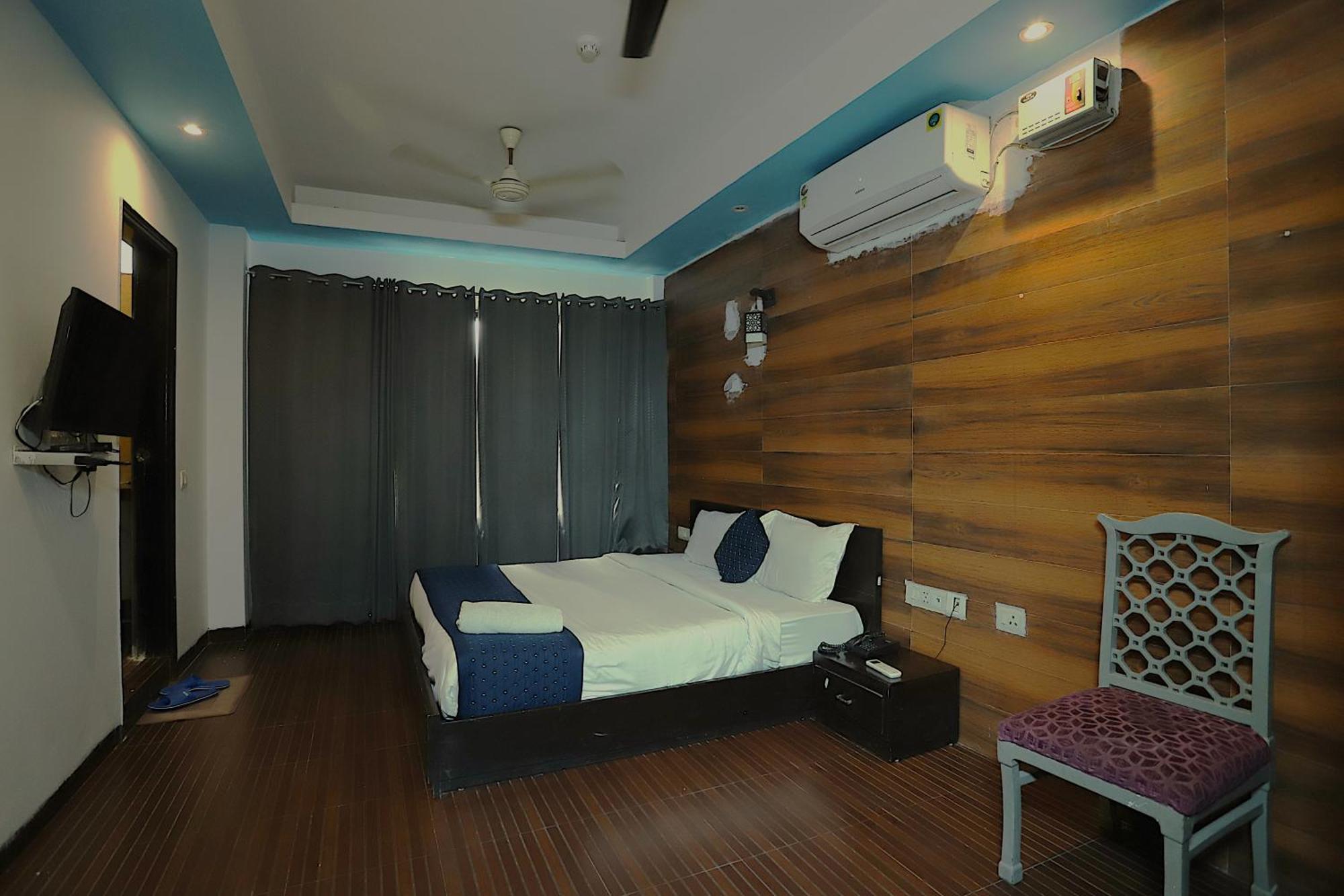Hotel Delhi Airport Plaza Igi Airport Ню Делхи Екстериор снимка